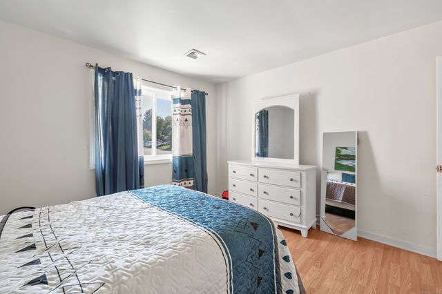 22 Montoya Drive 2, Branford, CT 06405