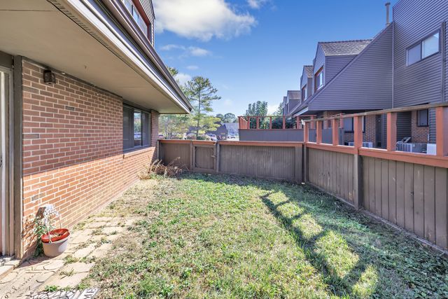 22 Montoya Drive 2, Branford, CT 06405