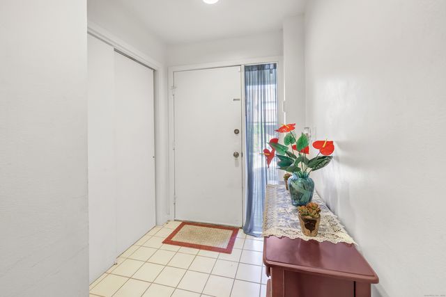 22 Montoya Drive 2, Branford, CT 06405