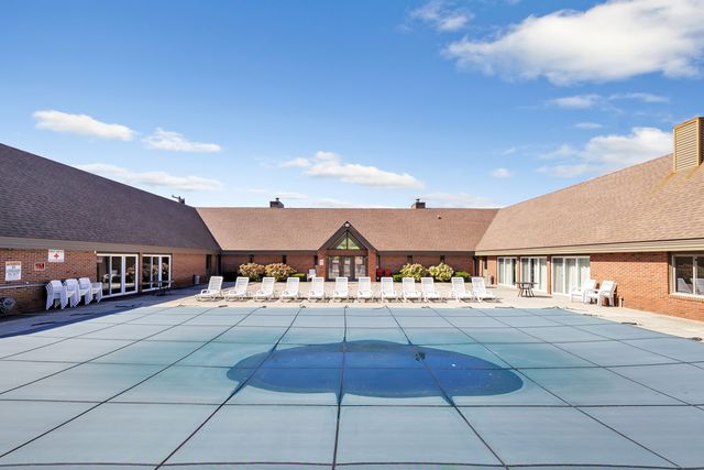 22 Montoya Drive 2, Branford, CT 06405