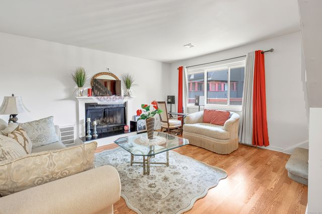 22 Montoya Drive 2, Branford, CT 06405