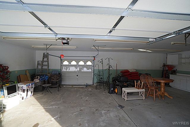 1053 Virginia Drive, Alden, NY 14004