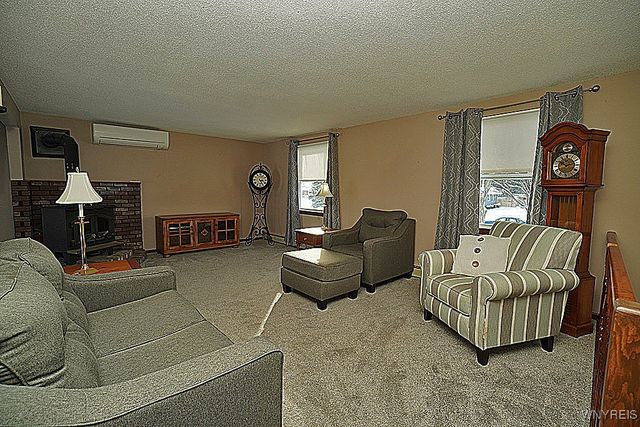 1053 Virginia Drive, Alden, NY 14004