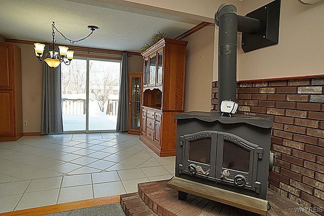 1053 Virginia Drive, Alden, NY 14004