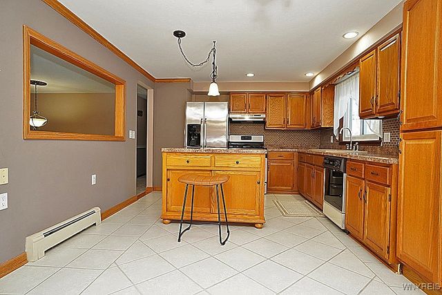 1053 Virginia Drive, Alden, NY 14004