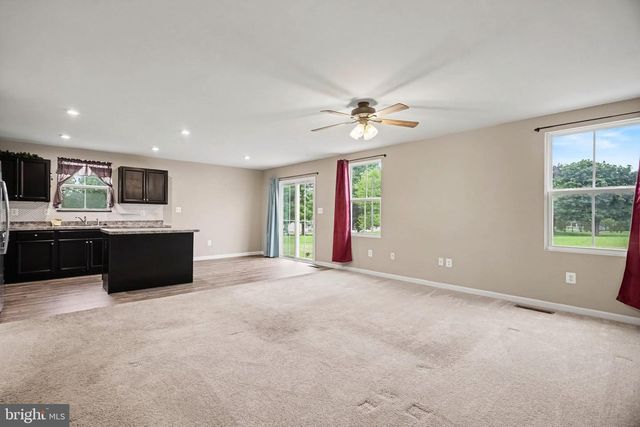 3190 FOX RIDGE EAST DR, Dover, PA 17315