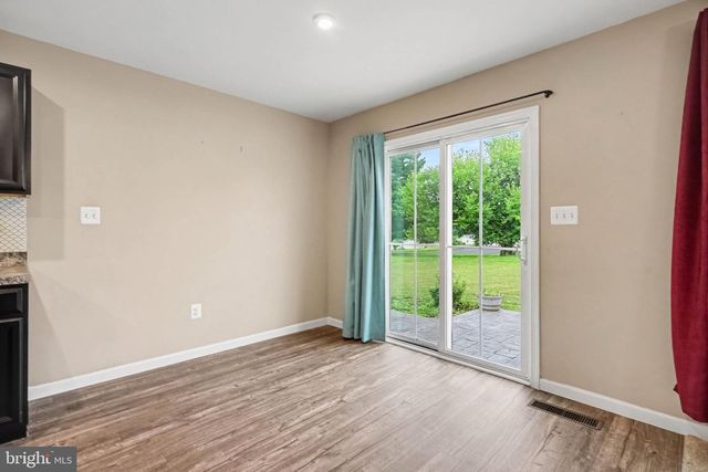 3190 FOX RIDGE EAST DR, Dover, PA 17315