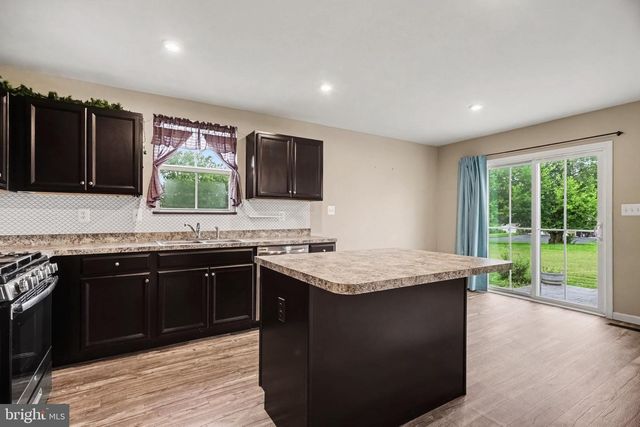 3190 FOX RIDGE EAST DR, Dover, PA 17315