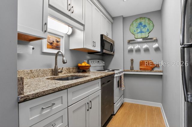 10 S Forest Beach Dr Apt 212, Hilton Head Island, SC 29928