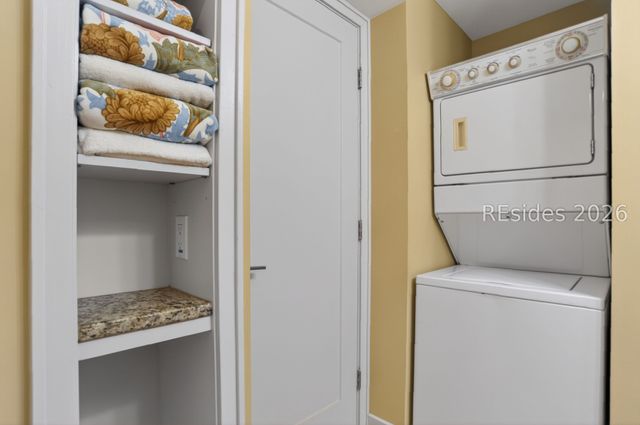 10 S Forest Beach Dr Apt 212, Hilton Head Island, SC 29928