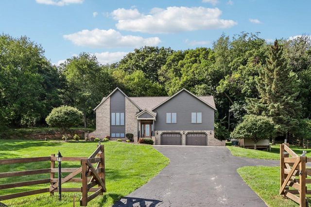 N6485 Kroghville Road, Waterloo, WI 53594