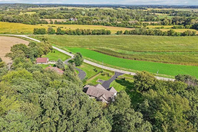 N6485 Kroghville Road, Waterloo, WI 53594