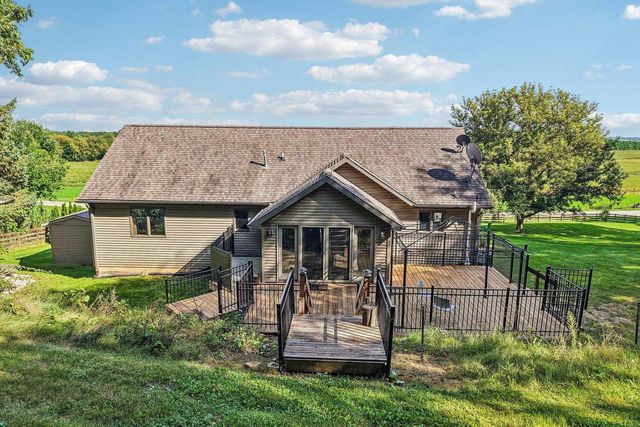 N6485 Kroghville Road, Waterloo, WI 53594