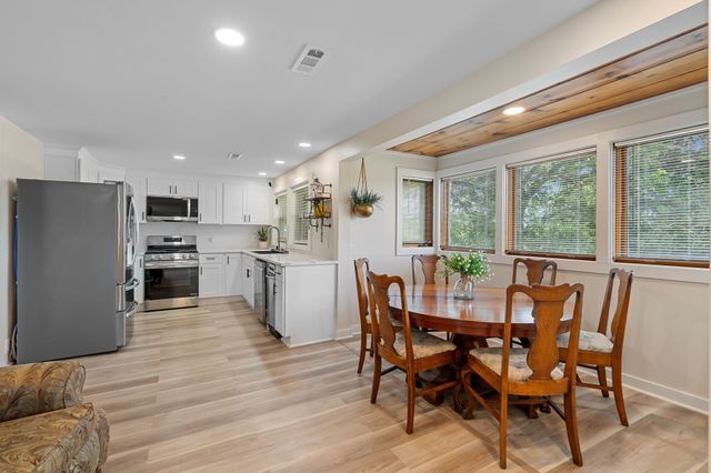 102 Oak Park, Winchester, TN 37398