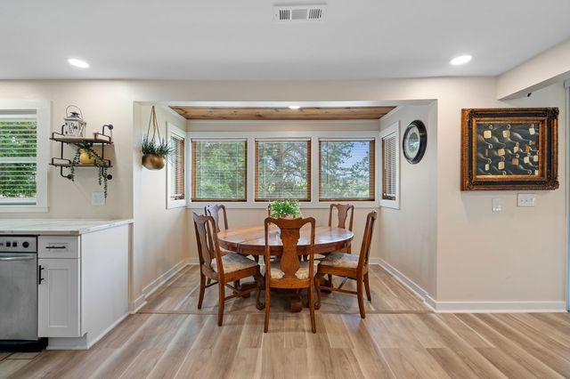 102 Oak Park, Winchester, TN 37398