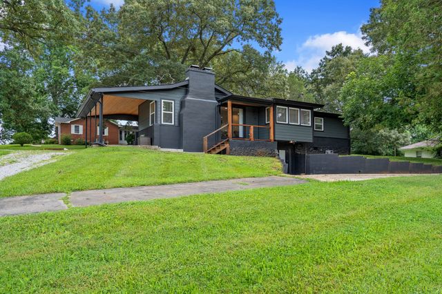 102 Oak Park, Winchester, TN 37398