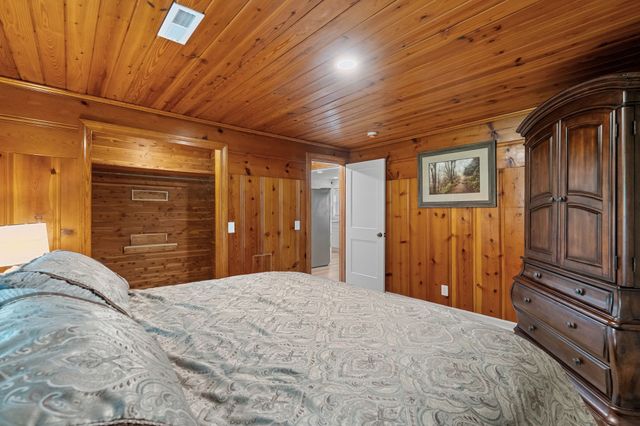 102 Oak Park, Winchester, TN 37398