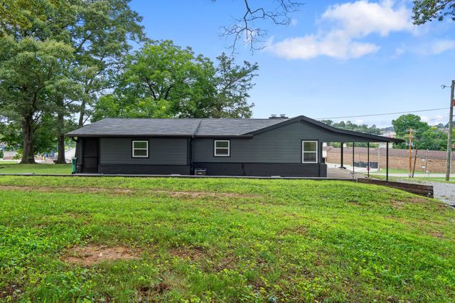 102 Oak Park, Winchester, TN 37398