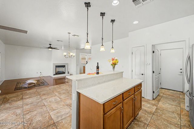 8273 N Amber Burst Drive, Tucson, AZ 85745