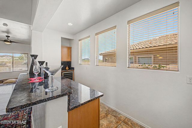 8273 N Amber Burst Drive, Tucson, AZ 85745
