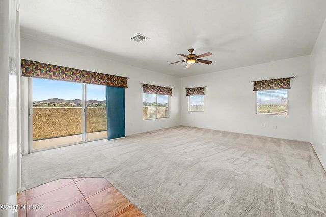8273 N Amber Burst Drive, Tucson, AZ 85745