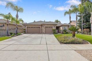 5855 W Oriole Avenue, Visalia, CA 93291