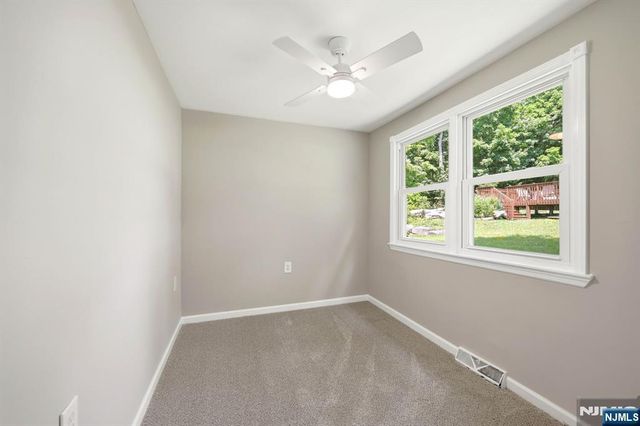 82 Fairview Drive, West Milford, NJ 07421