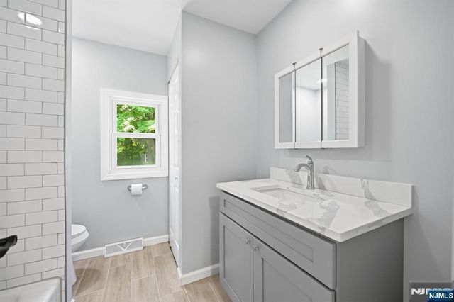 82 Fairview Drive, West Milford, NJ 07421