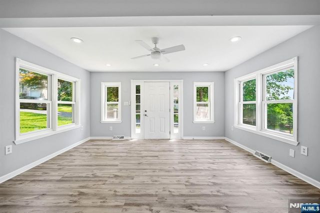 82 Fairview Drive, West Milford, NJ 07421