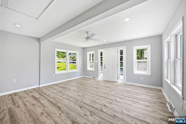 82 Fairview Drive, West Milford, NJ 07421
