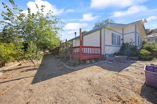 901 Quail Oaks Rd, Valley Springs, CA 95252