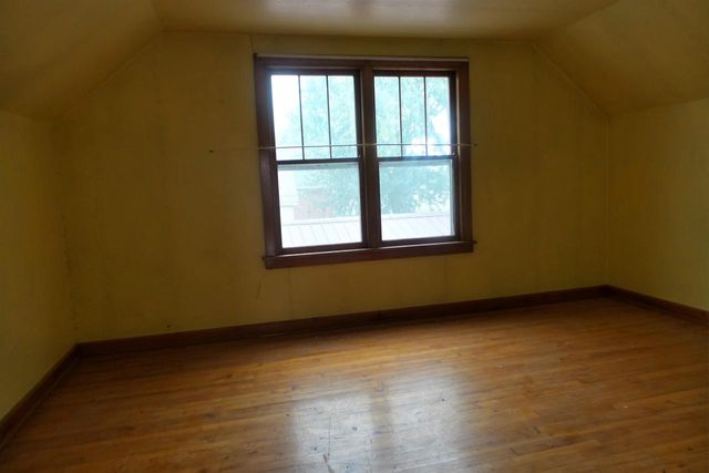 112 N 2ND STREET, Abbotsford, WI 54405