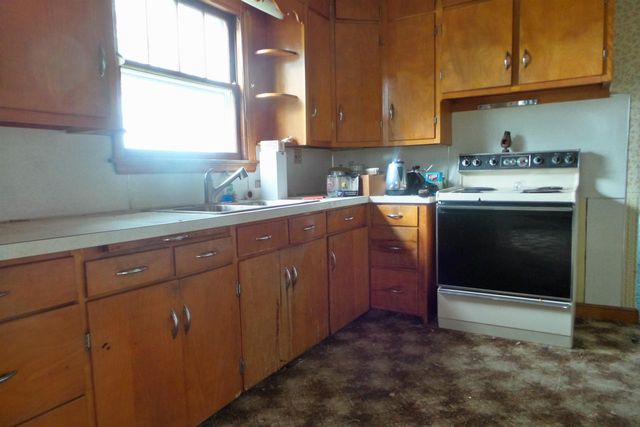 112 N 2ND STREET, Abbotsford, WI 54405