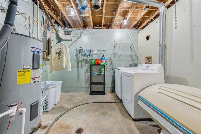 65 Avon ST, Rocky Mount, VA 24151