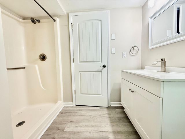 121 Irene DR, Vinton, VA 24179