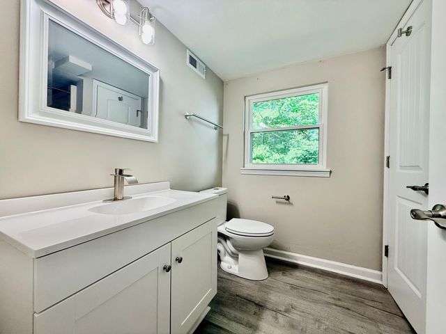 121 Irene DR, Vinton, VA 24179