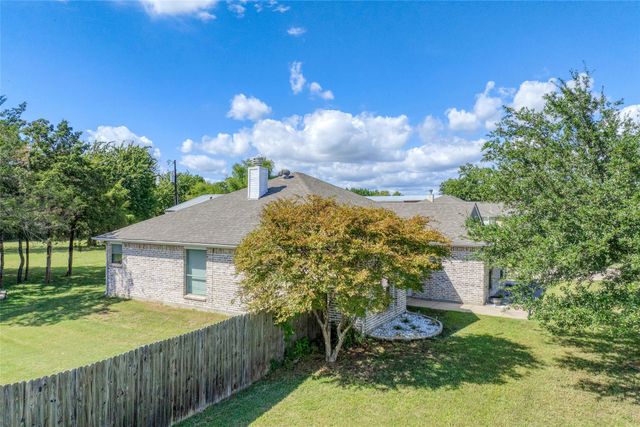 99 Catamaran Court, Gordonville, TX 76245