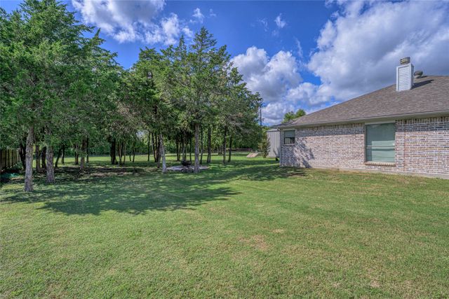 99 Catamaran Court, Gordonville, TX 76245