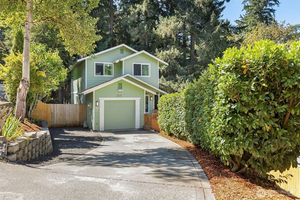 3315 1st Street, Bremerton, WA 98312