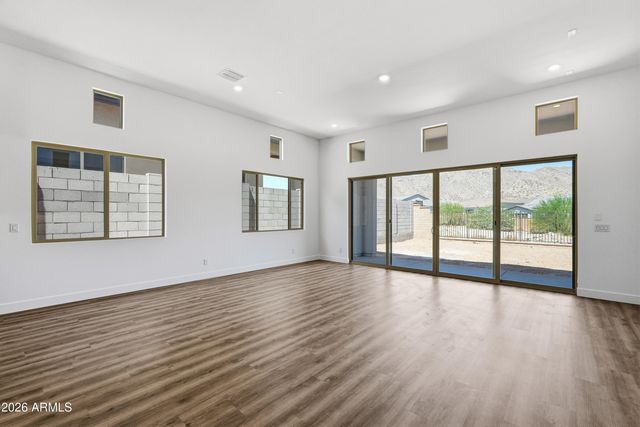 21528 W MEADOWBROOK Avenue, Buckeye, AZ 85396