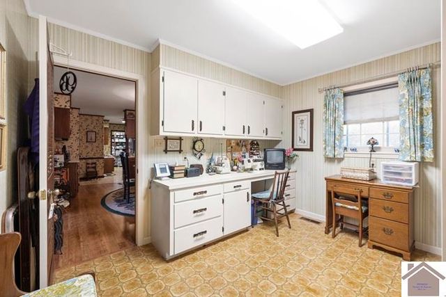 281 Lakeview Drive, Mayfield, KY 42066