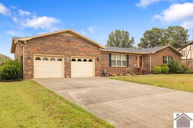 281 Lakeview Drive, Mayfield, KY 42066