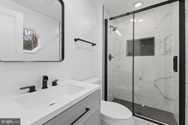 15915 FAIRWAY DR, Dumfries, VA 22025