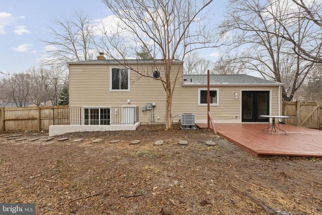 15915 FAIRWAY DR, Dumfries, VA 22025