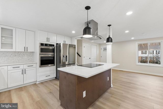 15915 FAIRWAY DR, Dumfries, VA 22025