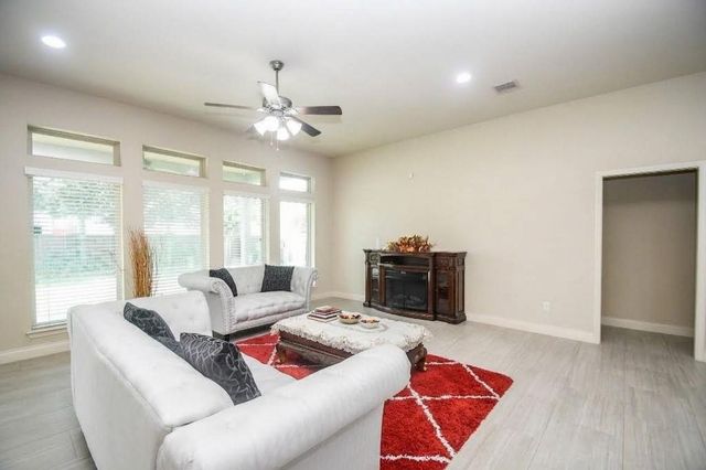 11119 Mellingshaw Lane, Richmond, TX 77407