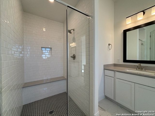 152 W Magnolia Circle, La Vernia, TX 78121