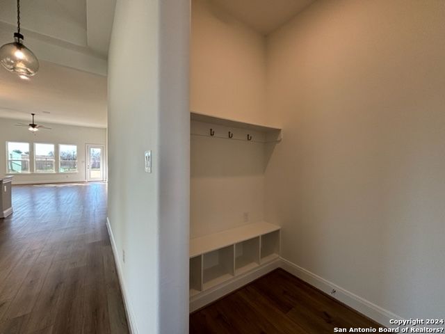 152 W Magnolia Circle, La Vernia, TX 78121