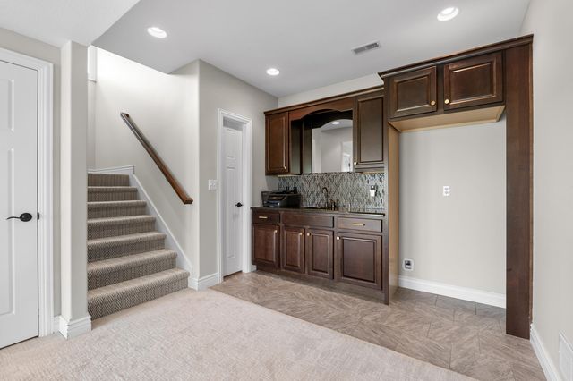5106 HENWICH CT, Columbia, MO 65203