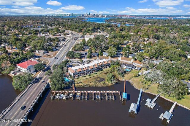 1307 RIVER HILLS Circle E 9, Jacksonville, FL 32211